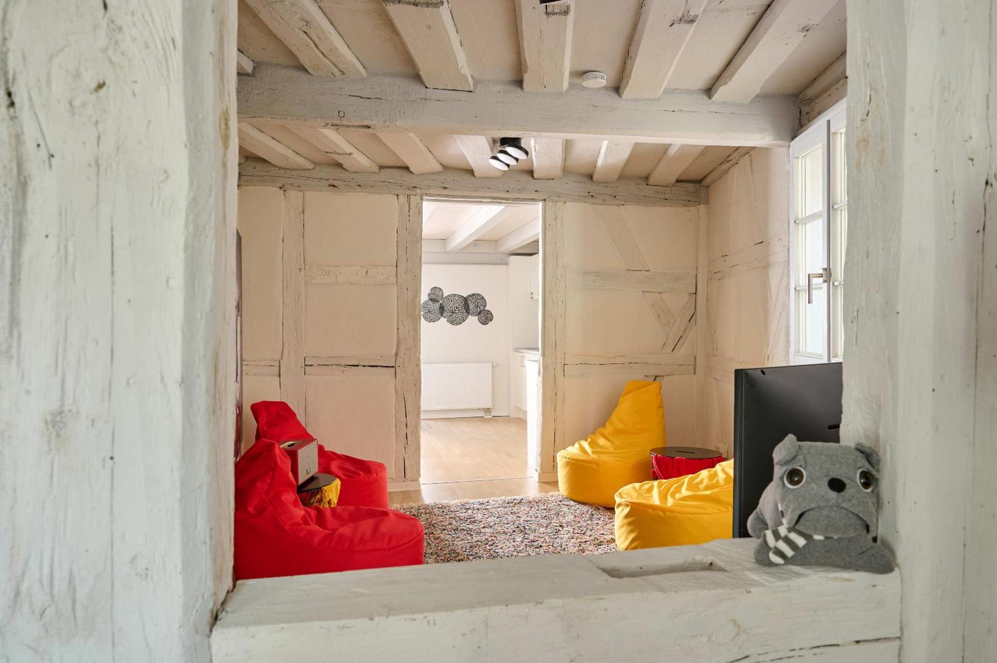 Cozy # Frisch Renoviertes Fachwerk # 100qm # Modern # Balkon # Netflix Apartment Schwabach