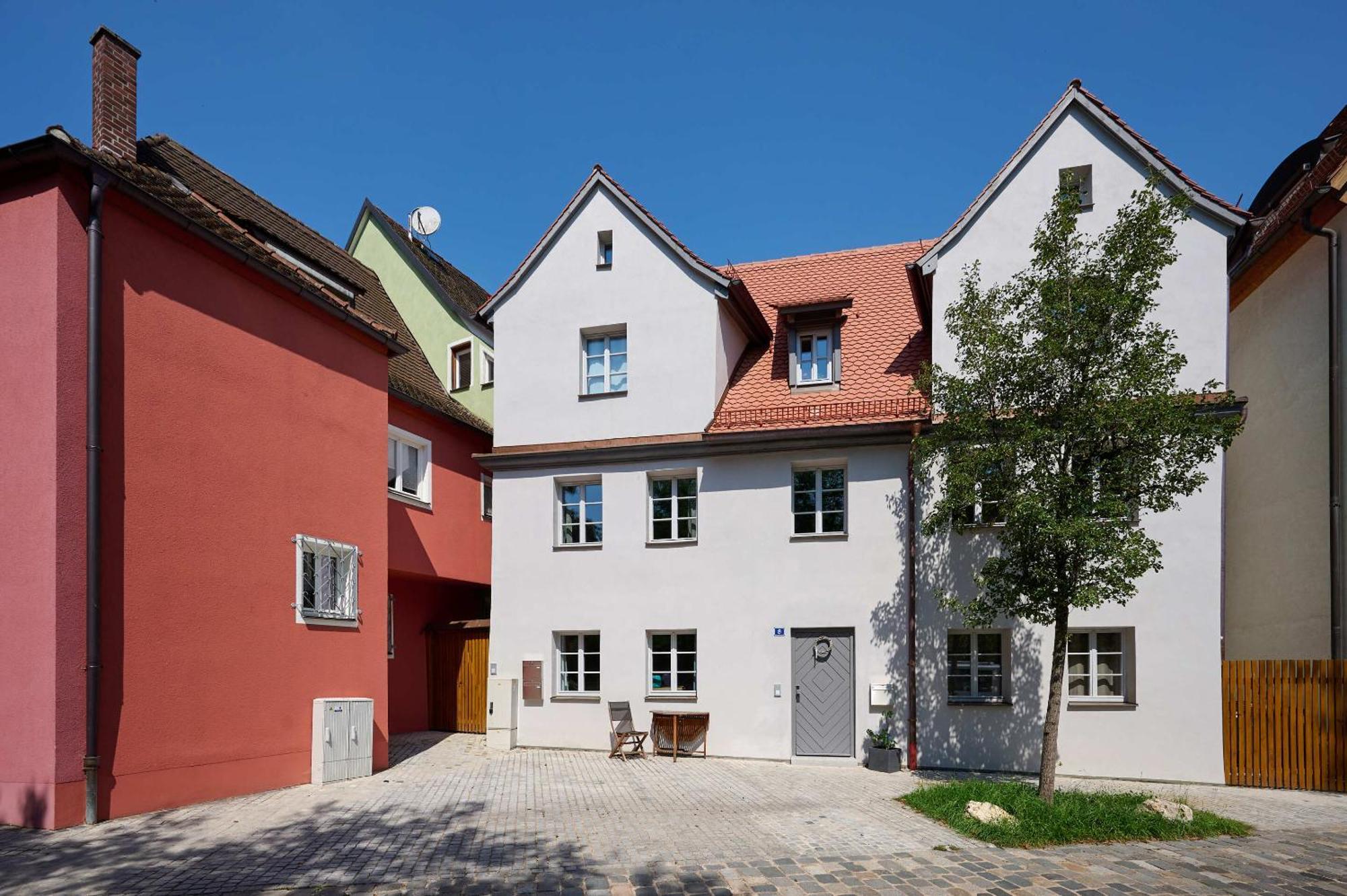Apartment Cozy # Frisch Renoviertes Fachwerk # 100qm # Modern # Balkon # Netflix Schwabach